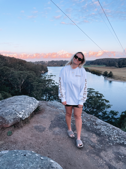 DOTHYS Society Long Sleeve